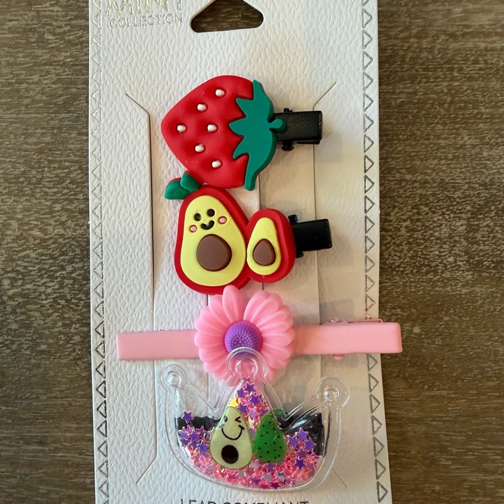 Set of 4 - Kids playful Avocado Hair Clips - Red